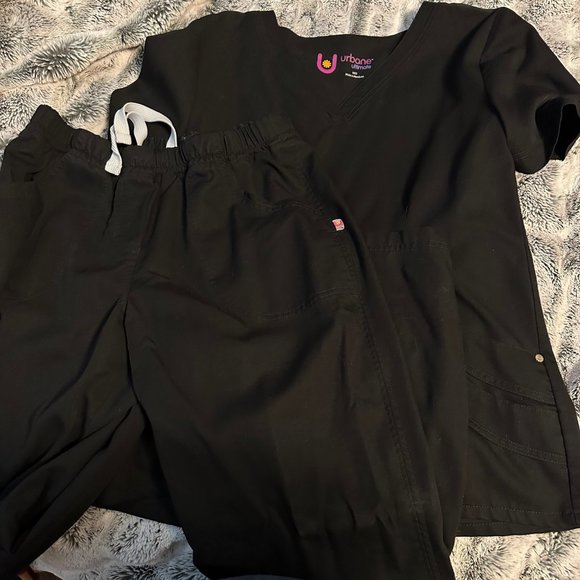Urbane Ultimate Scrub Set & Lab Coat - Picture 1 of 2